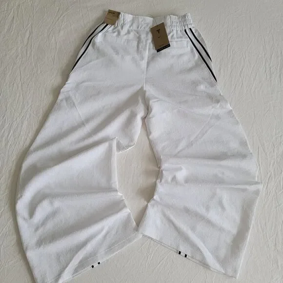 NIKE X KOBE Women's Oversized Basketball White Track Pants - Picture 5 of 8